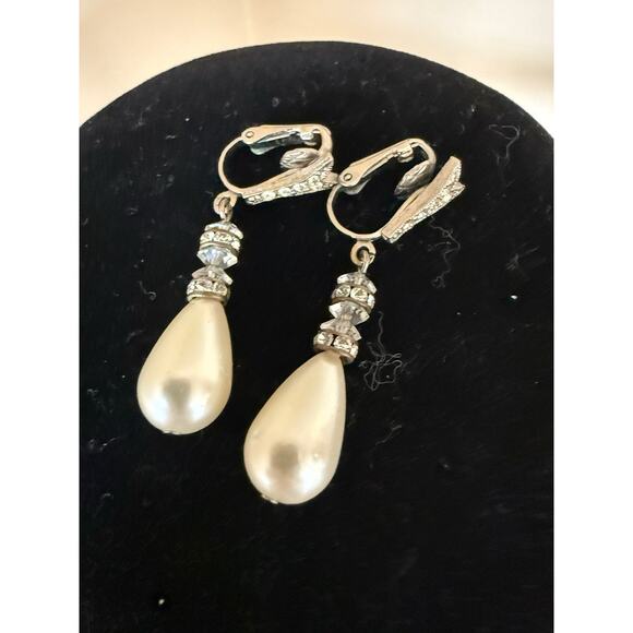 Elegant Vintage Faux Pearl and Diamond Clip On Formal Earrings Bride - Picture 1 of 6